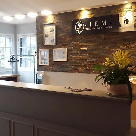 Hotel Restaurant Les 3 Chenes